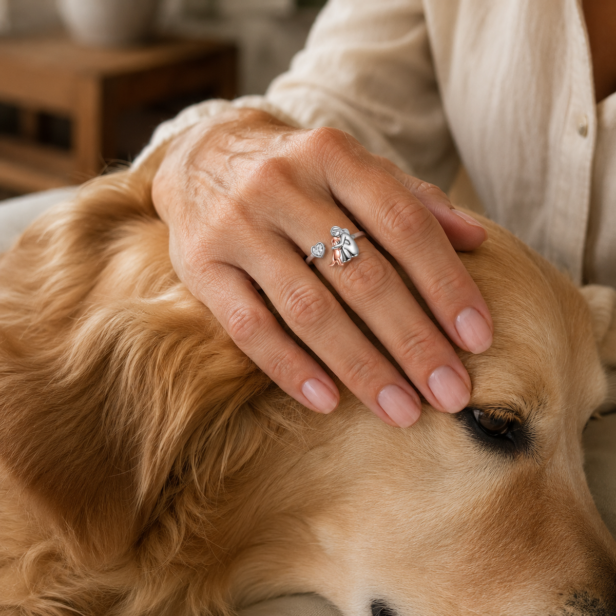 L'Abbraccio Eterno — Anello Regolabile con Incisione
