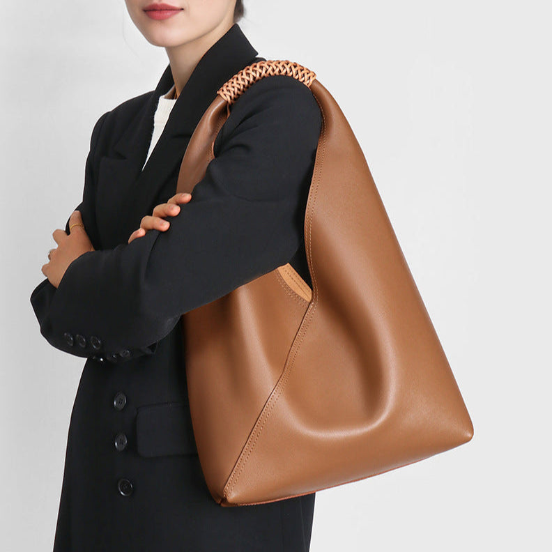 Ilaria | Borsa Hobo con Manico in Rattan