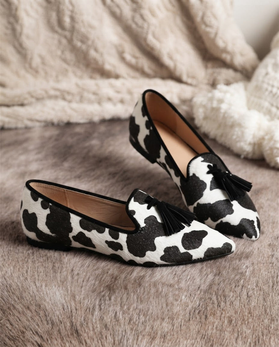 Mocassino Ginevra — Mucca Bianco e Nero, Nappine Nere